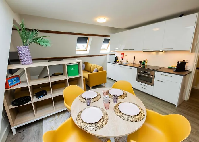 Joyful 50m2 Two-bedroom - Sd23j דירה